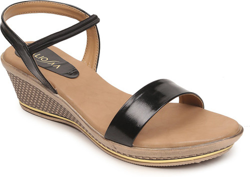 Price History of VALIOSAA Women Black Wedges VALIOSAA Wedges from