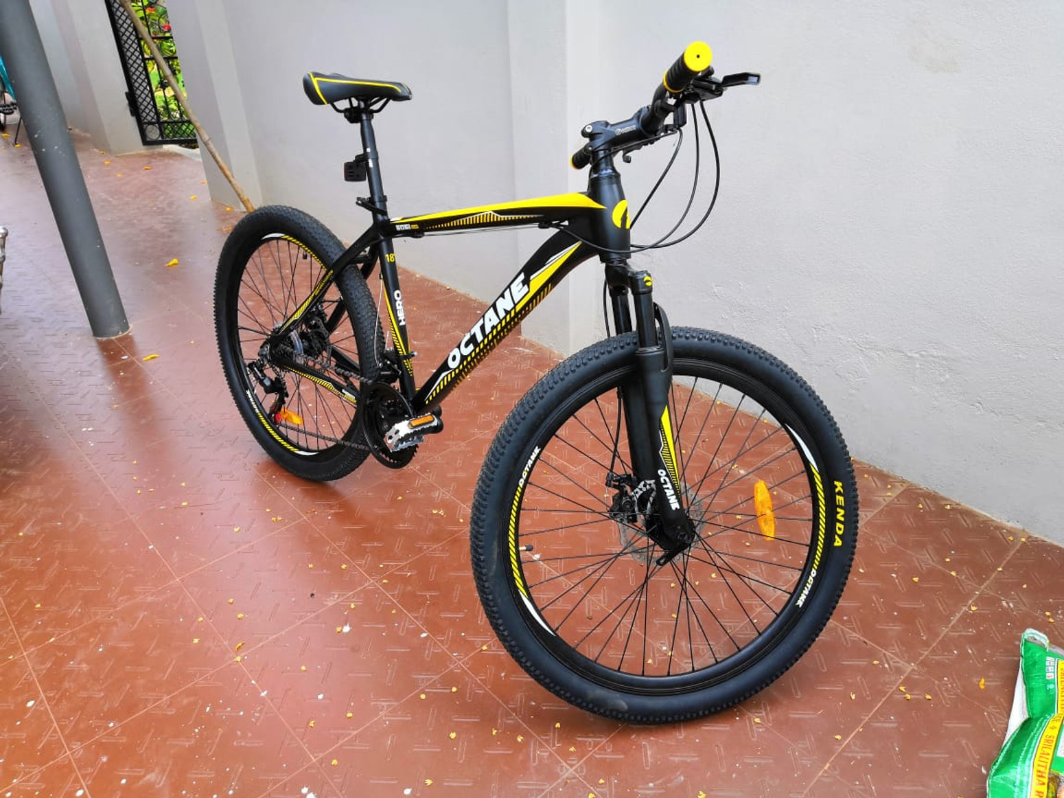HERO Octane Jackrabbit 26 T Mountain Cycle Price in India Buy HERO Octane Jackrabbit 26 T Mountain Cycle online at Flipkart