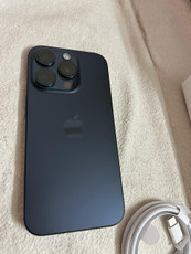 Apple iPhone 15 Pro (Black Titanium, 128 GB)