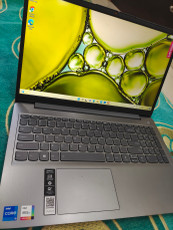 Lenovo IdeaPad 3 Intel Core i5 11th Gen 1135G7 - (8 GB/512 GB SSD