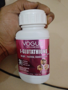 best glutathione supplements vogue Vogue Wellness L Glutathione Vitamin C Tablet For Glowing Skin & Reduce  Pigmentation Price in India