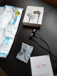 1More Piston Fit Earphones with MIC Wired Headset Price in India