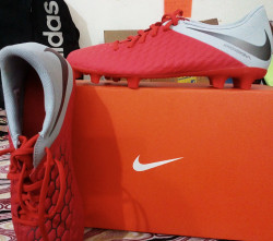 Nike hypervenom on sale flipkart