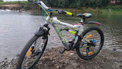 Hercules Roadeo Hannibal Medium 26 T Mountain Cycle Price in India Buy Hercules Roadeo Hannibal Medium 26 T Mountain Cycle online at Flipkart