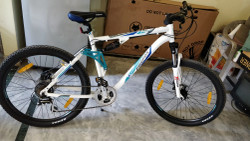 FIREFOX Bicycle 26 Raptor Gloss Wht 19.5 26 T Mountain Cycle Price in India Buy FIREFOX Bicycle 26 Raptor Gloss Wht 19.5 26 T Mountain Cycle online at Flipkart