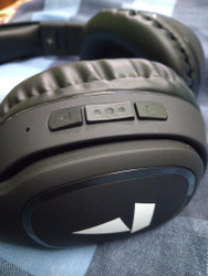 Boat rockerz 380 wireless bluetooth headphones sale