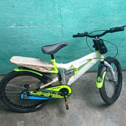 Bicycle 4000 rupees store