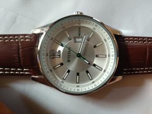 Titan nf9322sl03mj leather sales analog men's watch price