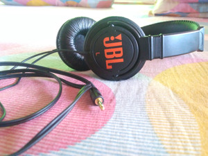 Jbl best sale t250si flipkart