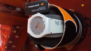 Fastrack 9915pp91 Avengers Analog Watch Men Women Reviews Latest