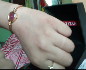 Titan 197ym03 Analog Watch Women Reviews Latest Review of Titan