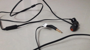 Jbl hotsell t160 flipkart