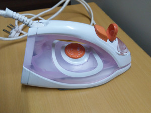 Philips 1920 hotsell steam iron