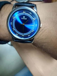 Titan 1773sm01 cheap karishma watch