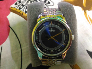 Titan 1773yl03 Karishma Watch Men Reviews Latest Review of Titan