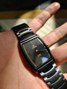 Titan nh1044nm01 edge watch online
