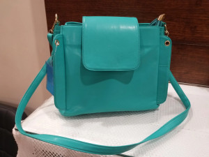 Dyana core green sling bag online