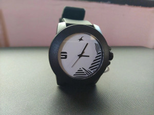 Fastrack ng38021pp10cj tees watch online