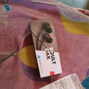 Boult store oak earphones