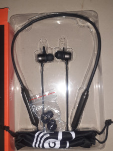 Gionee Ebt1w Wireless Super Bass Sports Stereo Neck Band Splash Proof Voice Assistant Bluetooth Headset Mic Reviews Latest Review of Gionee Ebt1w Wireless Super Bass Sports Stereo Neck Band Splash Pro...