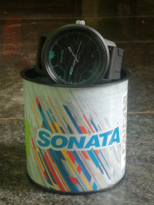 Sonata 77085pp02 sales volt watch