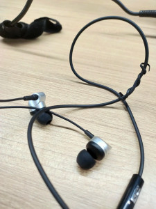 Boat hotsell headphones 132