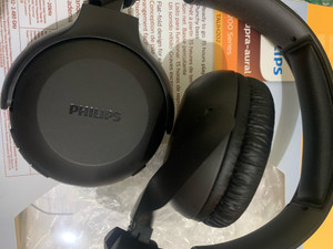 Philips on sales ear 200 series