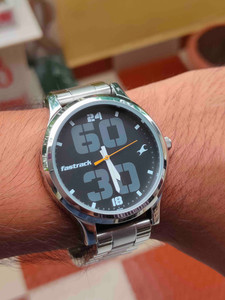 Fastrack 38051sm07 Bold Fonts Analog Watch Men Reviews Latest