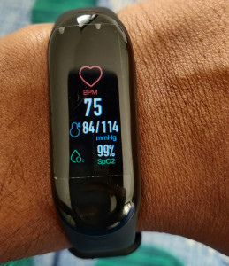 Hug puppy sale smart band review
