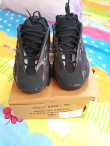 Yeezy 700 wa online
