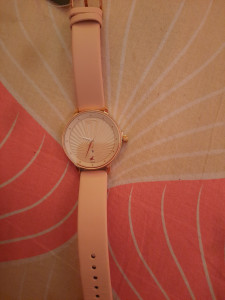 Fastrack 6206wl02 Ruffles Analog Watch Women Reviews Latest