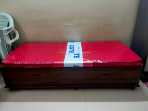 Lohe ka hotsell diwan bed