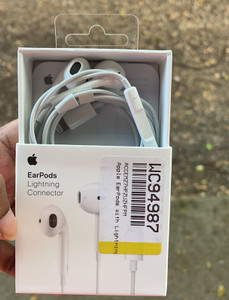 Apple Earpods Lightning Connector Mmtn2zm A Wired Headset Reviews Latest Review of Apple Earpods Lightning Connector Mmtn2zm A Wired Headset Price in India Flipkart