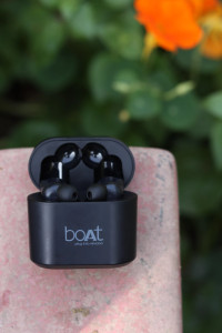 Boat airdopes deals 402 price flipkart