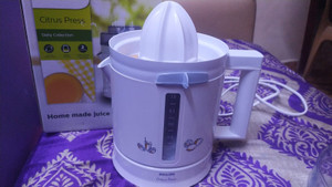 Philips citrus shop juicer hr2775