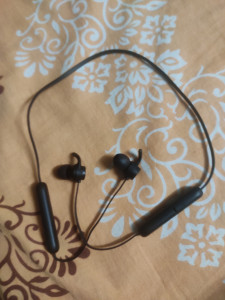Sony wi c200 flipkart best sale