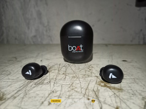 Boat airdopes 382 on sale flipkart