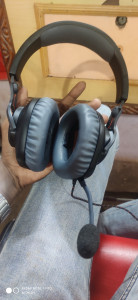 Jbl quantum sale 100 flipkart
