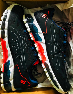 Asics noir deals bleu rose