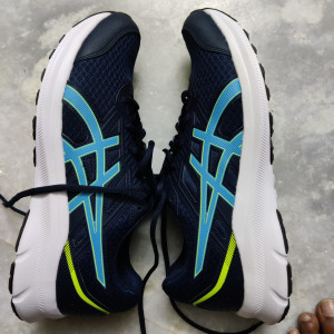 Asics best sale jolt review
