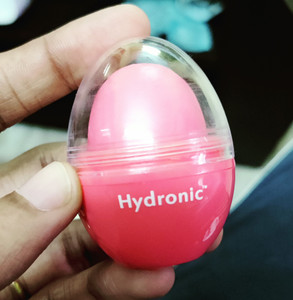 Hydronic lip clearance balm