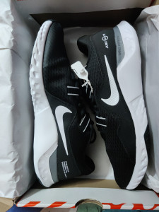 Nike men's retaliation discount tr training shoes review