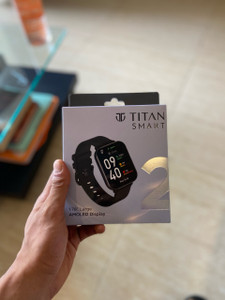 Titan smart watch best sale flipkart