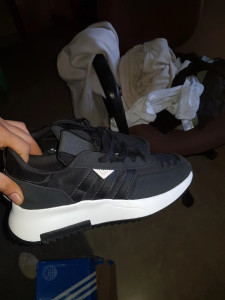 Adidas tiburon deals