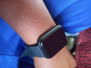 Smartwatch on sale y68 review