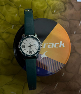 Fastrack 6111sl01 Analog Watch Women Reviews Latest Review of