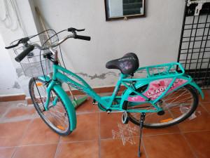 Second hand deals ladies cycle