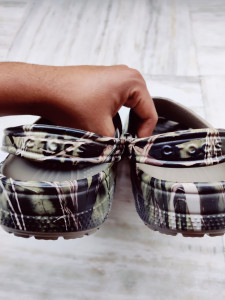 Crocs with sales snow chains
