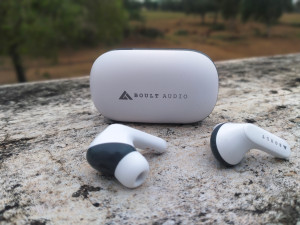 Boult Audio Airbass Y1 Tws Earbuds 40h Playtime Fast Charging Pro