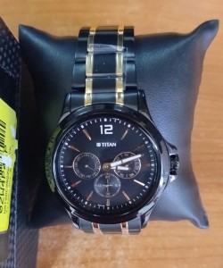 Titan 1698KM02 Neo Black & Gold Analog Watch - For Men - Buy Titan